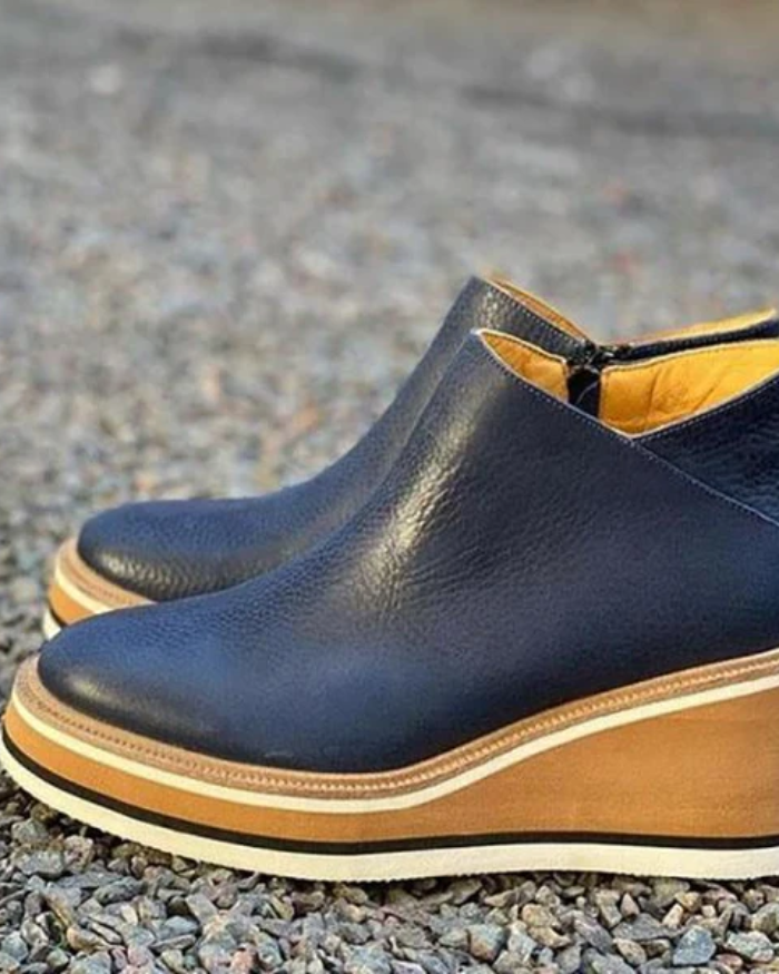 Ankle Boots Streamlined Shape with Zipper Closure