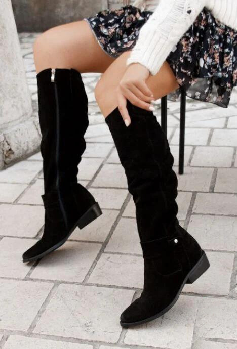 Women’s Mid-Calf Boots Straight Silhouette