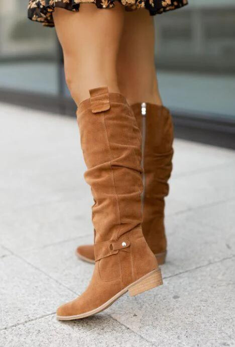 Women’s Mid-Calf Boots Straight Silhouette
